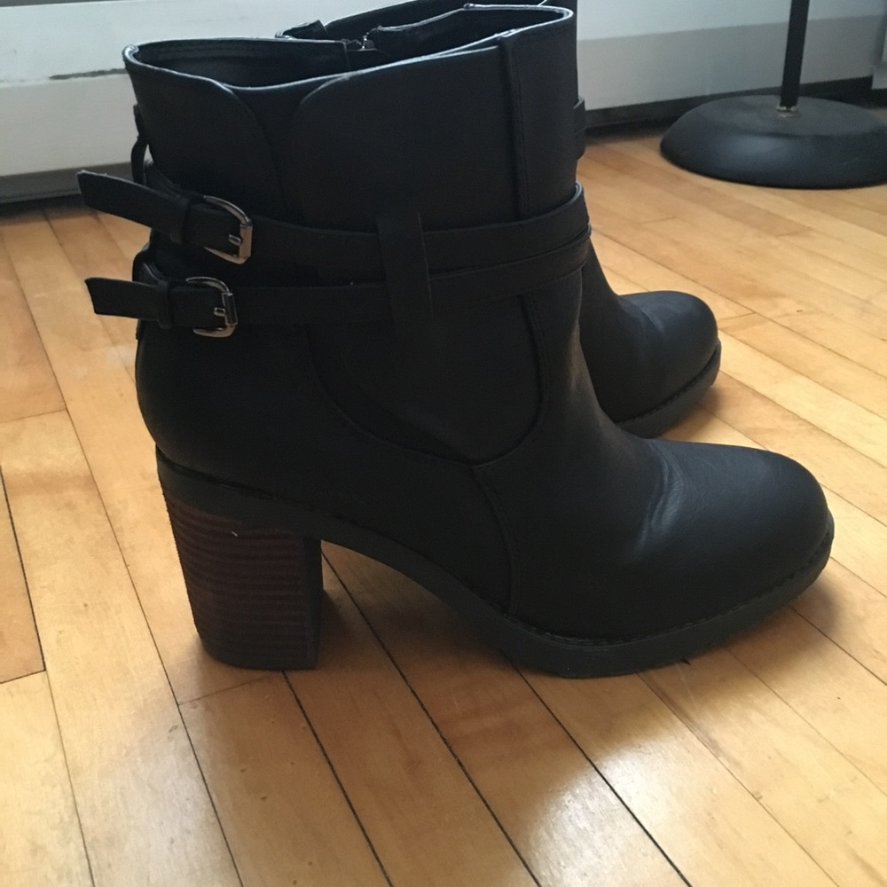 BRAND NEW! Diba heeled boots 👢